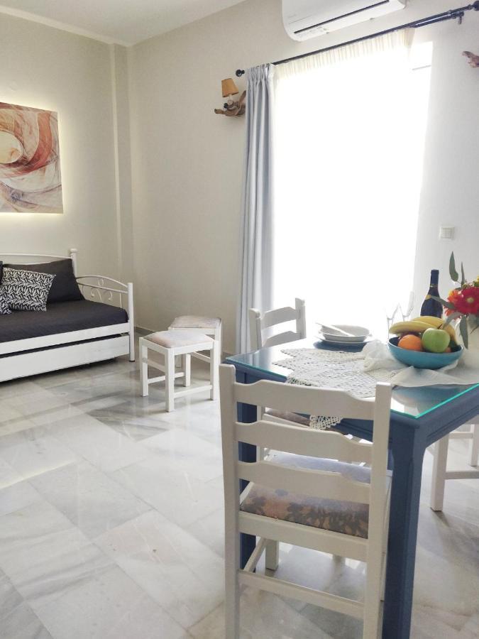 פלטאנס Emorfia'S Apartments מראה חיצוני תמונה