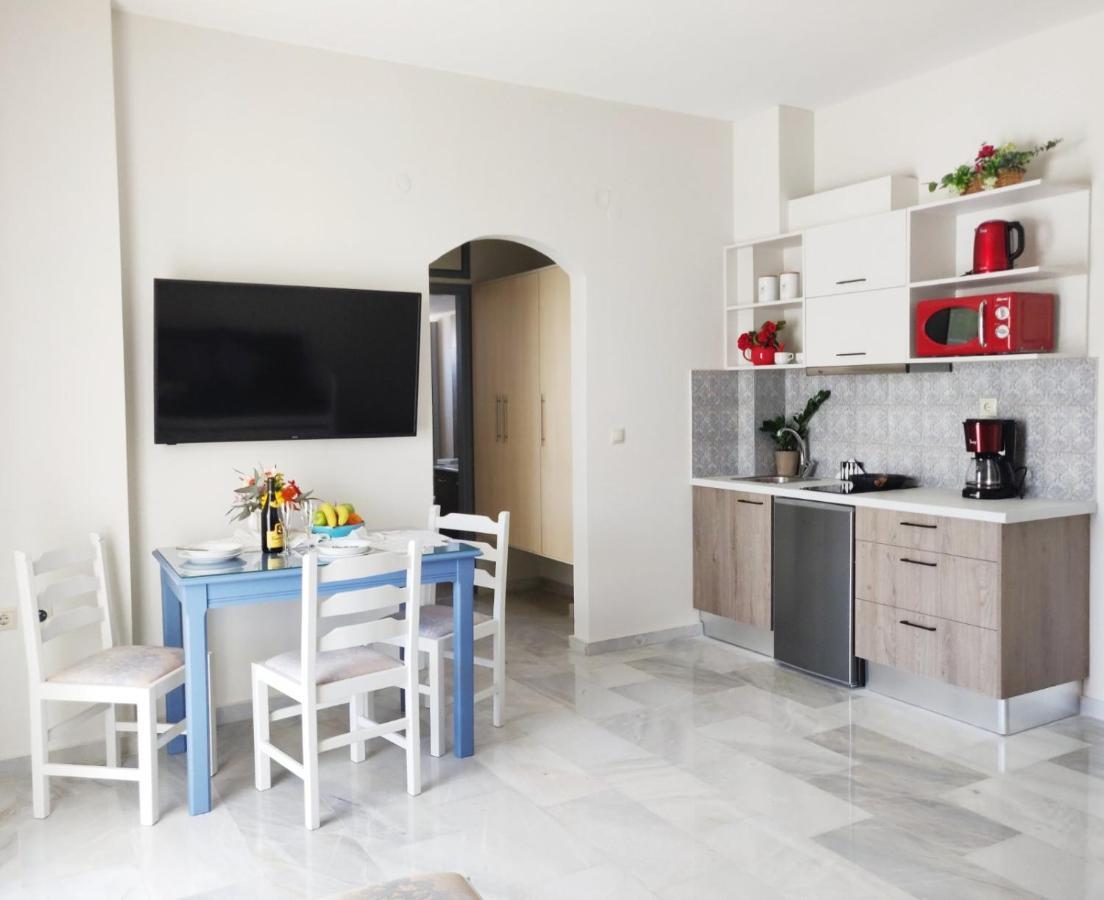 פלטאנס Emorfia'S Apartments מראה חיצוני תמונה